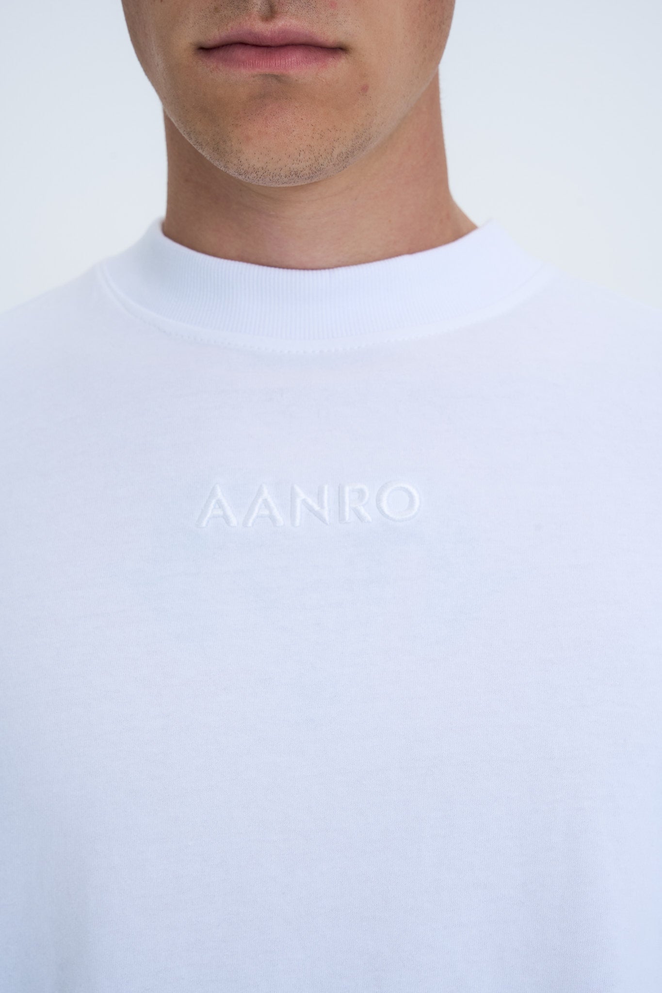 LOGO STUDIO T-SHIRT