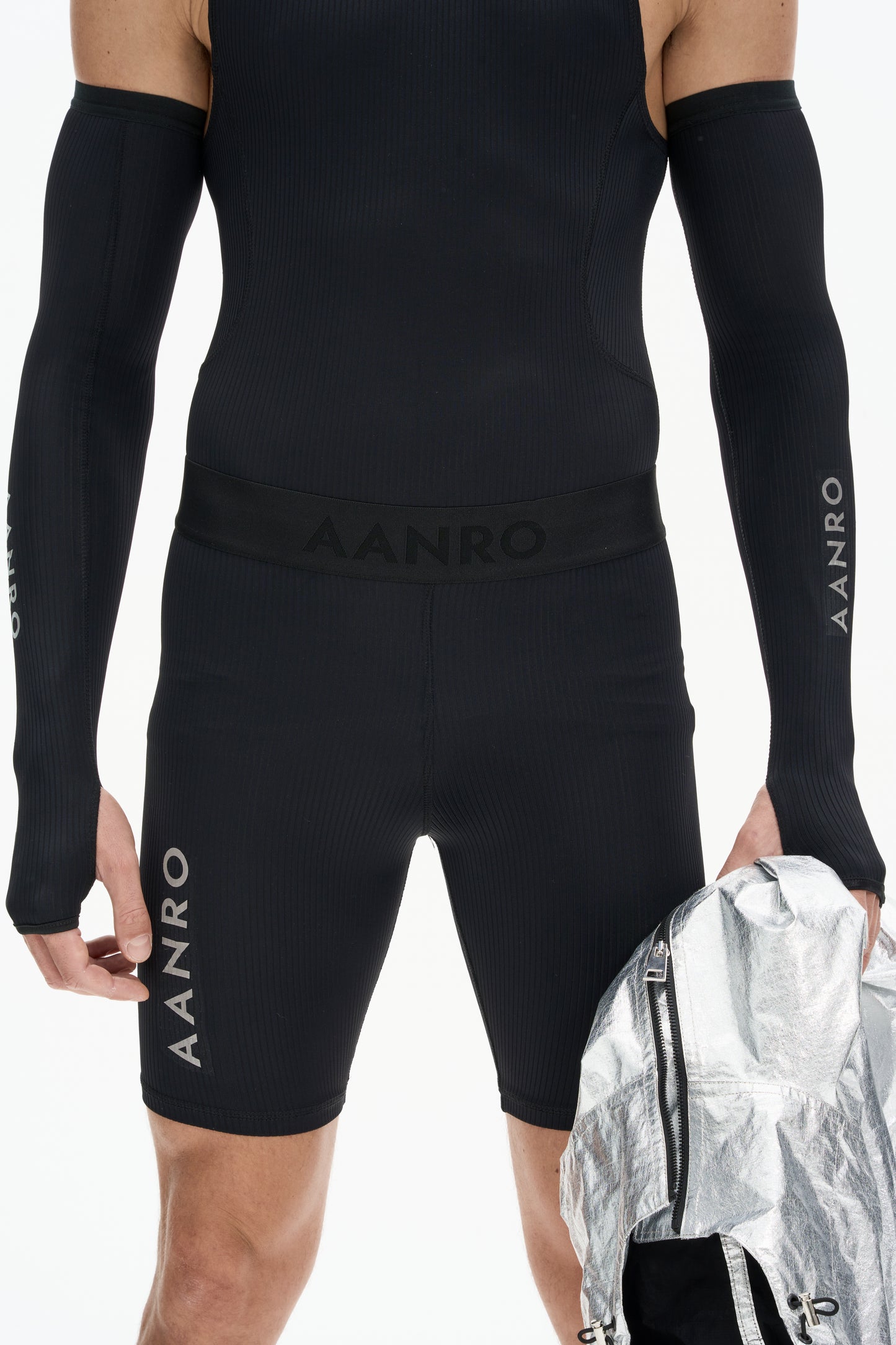 AERO PERFORMANCE TIGHT