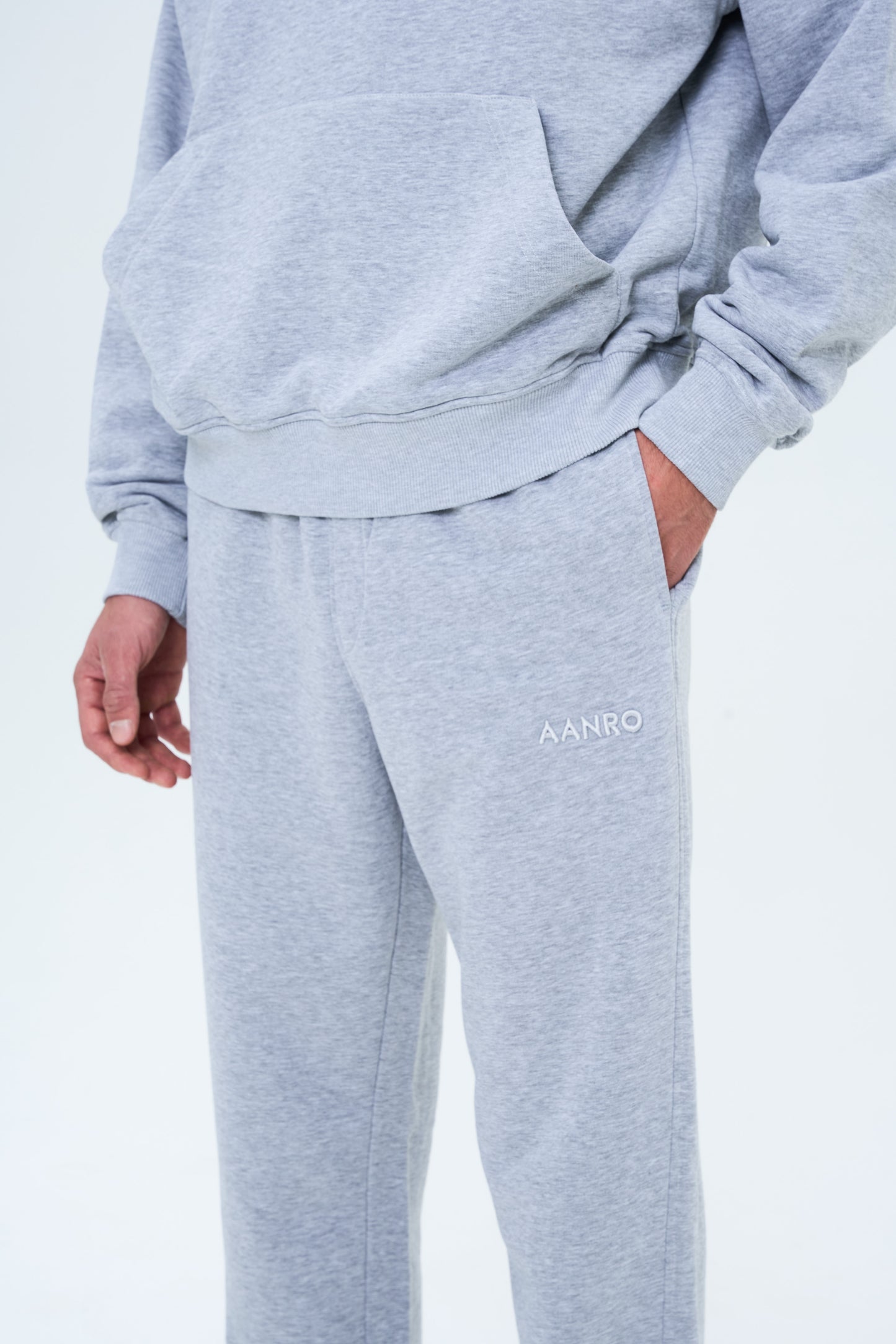 CLASSIC SPORT SWEATPANTS